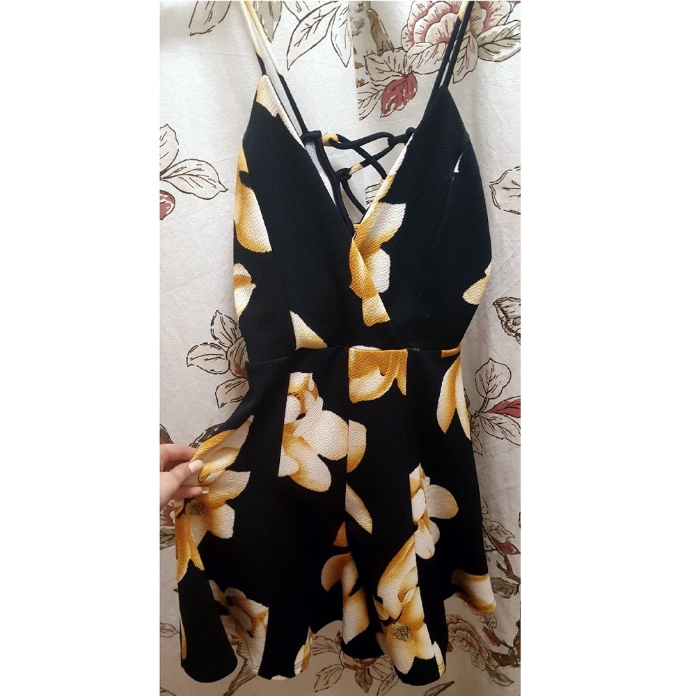 Lace up Floral romper